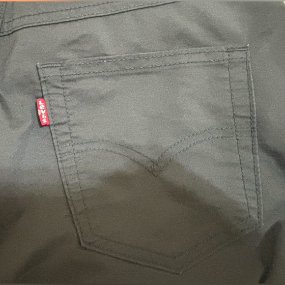 Black Levi men’s pants - Picture 3 of 6